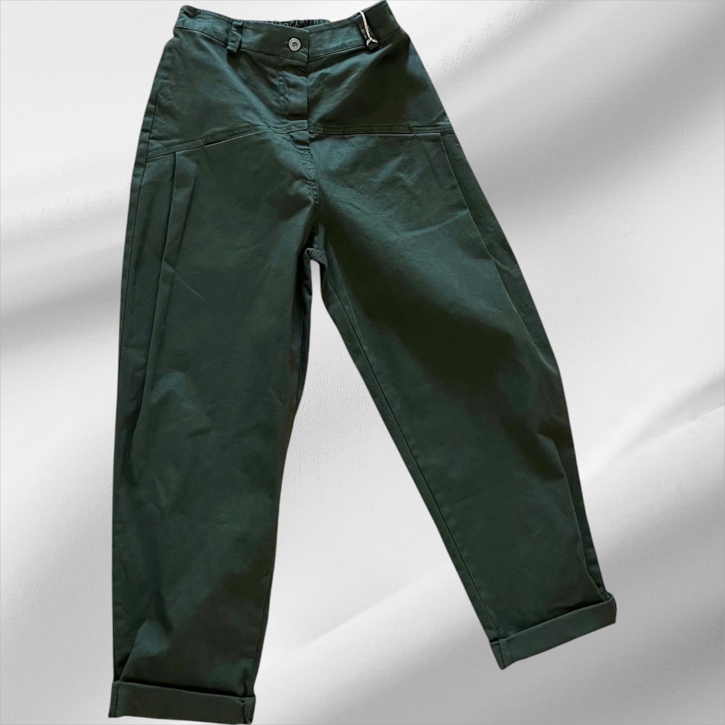 Pantalón verde estilo cargo para mujer