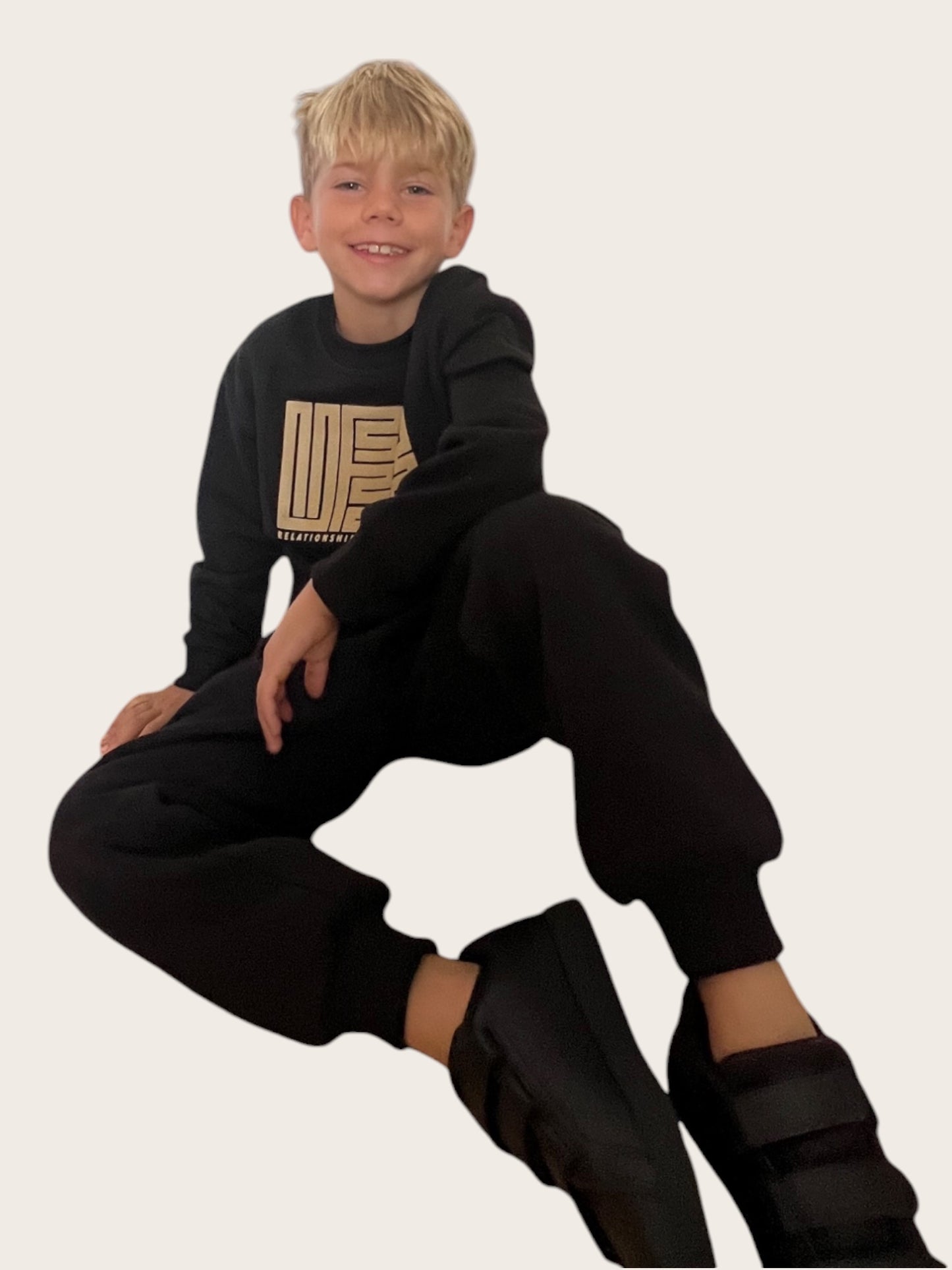 Conjunto de Sudadera y Pantalón Cargo Negro para Niños y Jovenes - Retro Style